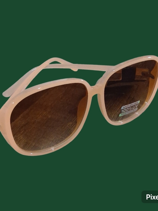 Accessories - Stylish Women’s Cream Frame Sunglasses with Brown Lenses